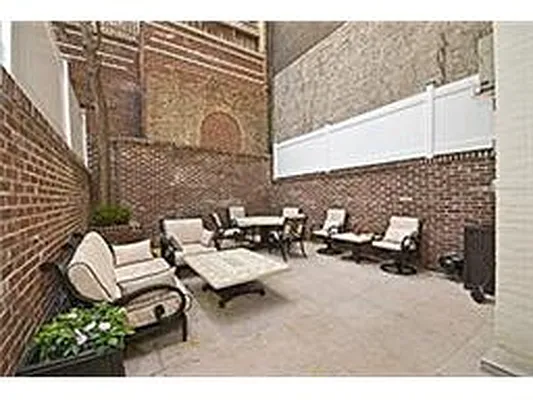 Rented by Douglas Elliman | media 20