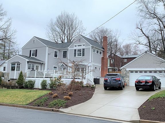 2nd image of 1401 N Nicholas St
