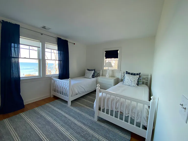 4705 Nassau Point Rd — Photo 15