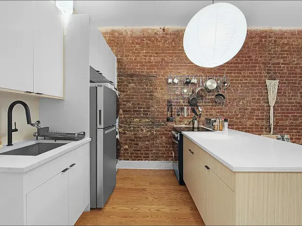 361 Vernon Avenue image 1 of 10