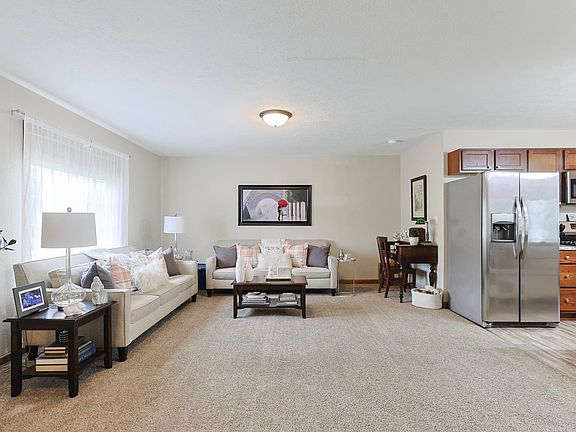 3rd image of 29777 Ashford Dr