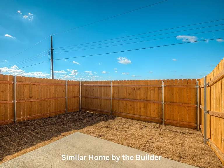 121 Sterling Dr — Photo 33
