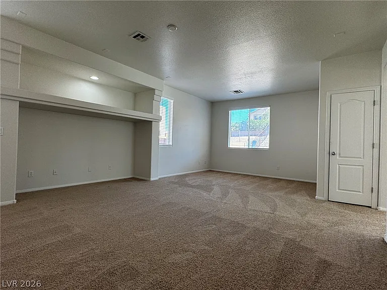 5029 Ivy Creek Ct — Photo 5