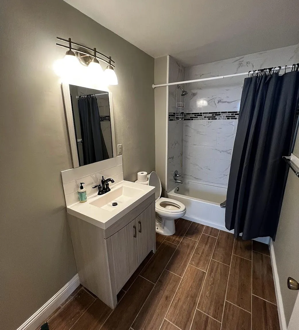 2 bed, 800 sqft, $1,095 — Photo 2