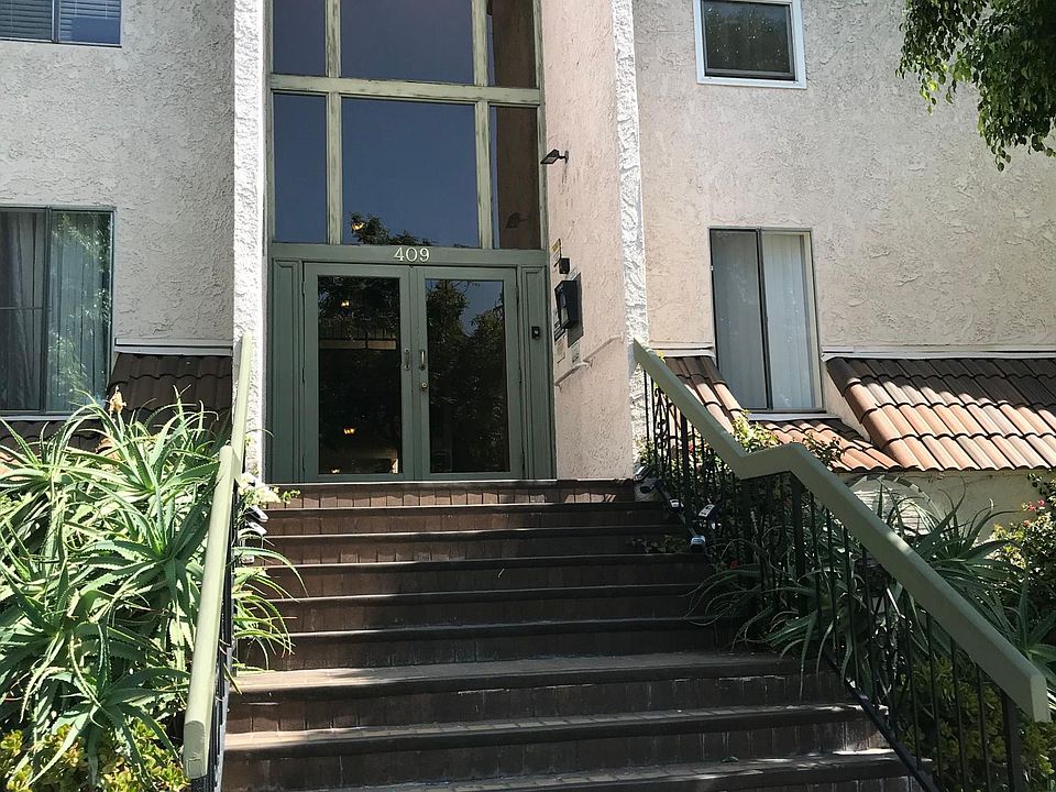 1st image of 409 Burchett St Unit 301