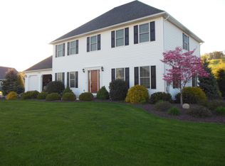 334 Alexis Dr, Williamsport, PA 17701