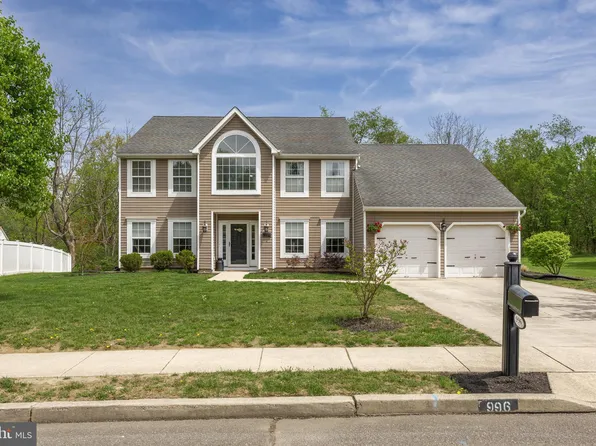 996 Kensington Dr, Eastampton, NJ 08060