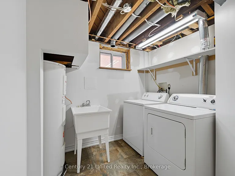 559 Hamilton St — Photo 40