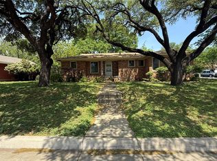 1629 Scenery Hill Rd, Fort Worth, TX 76103
