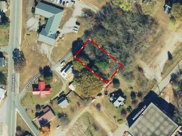 312 Reservoir St, Eden, NC 27288