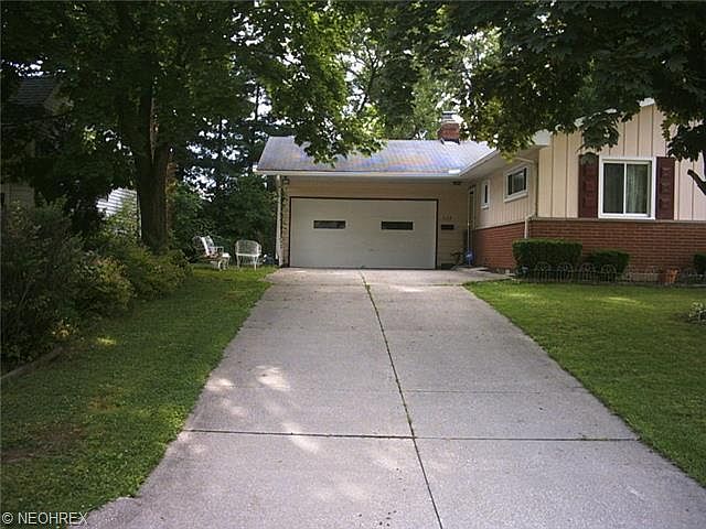 1st image of 622 N Hawkins Ave