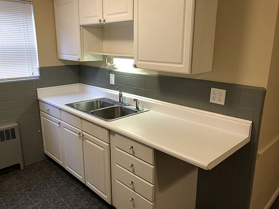5th image of 1525 Sutton Ave APT 1