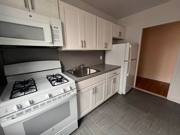 2nd image of 143-36 Barclay Ave #4N