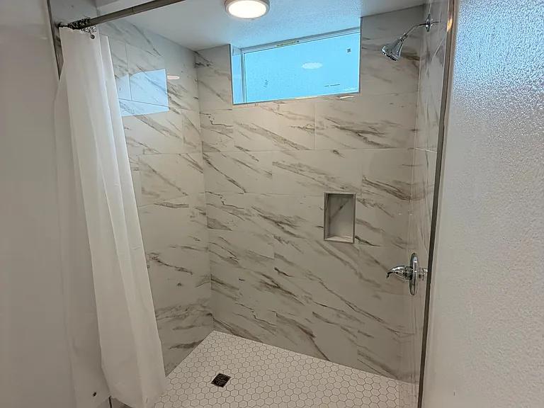 2403 Clyde Ave #1 — Photo 6