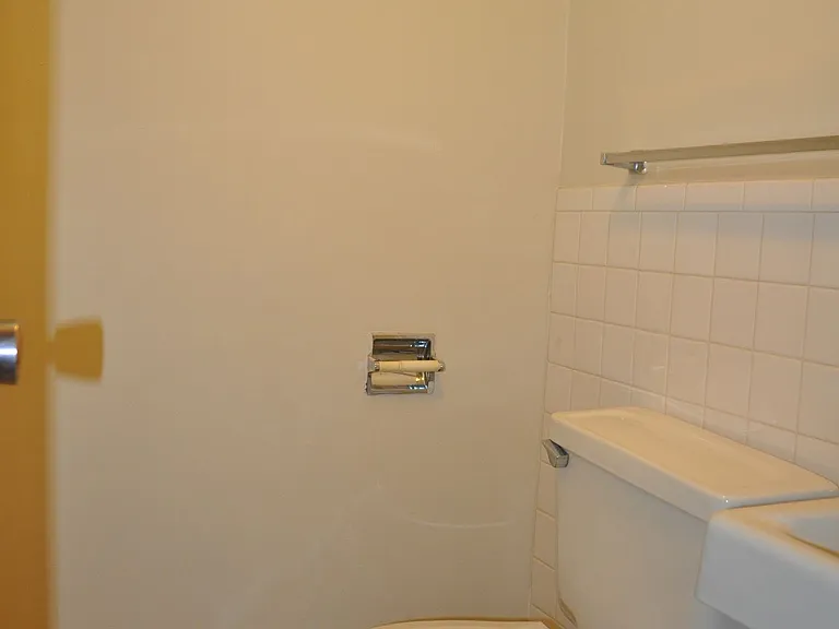 2107 Clark St — Photo 12