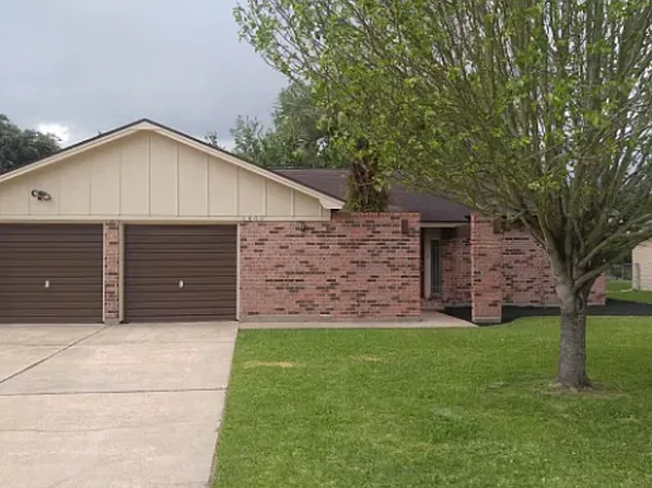 1409 Pine Ln, Port Neches, TX 77651