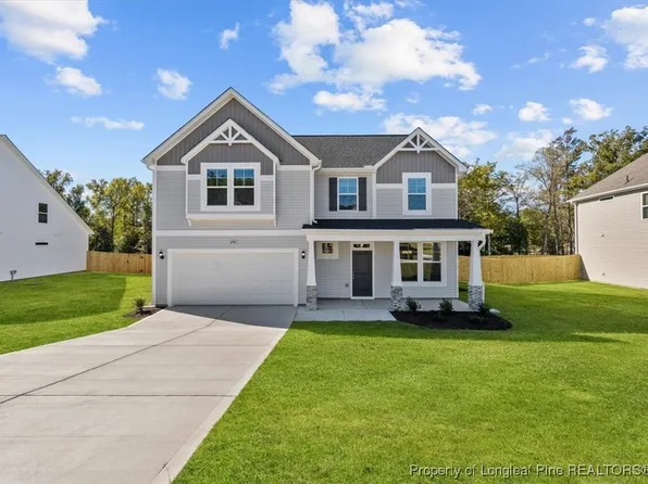 690 Southerland Peak Dr, Raeford, NC 28376