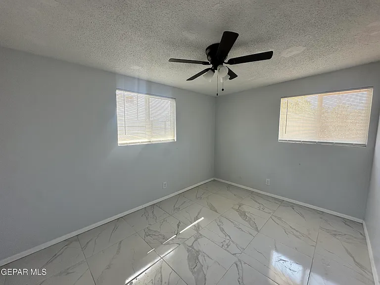 5104 Paris Ave — Photo 11