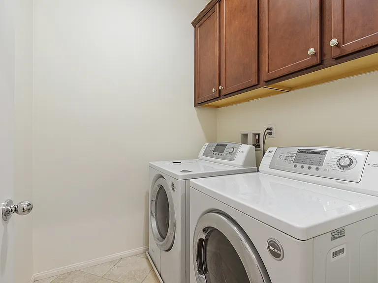 8011 City View Pl — Photo 29