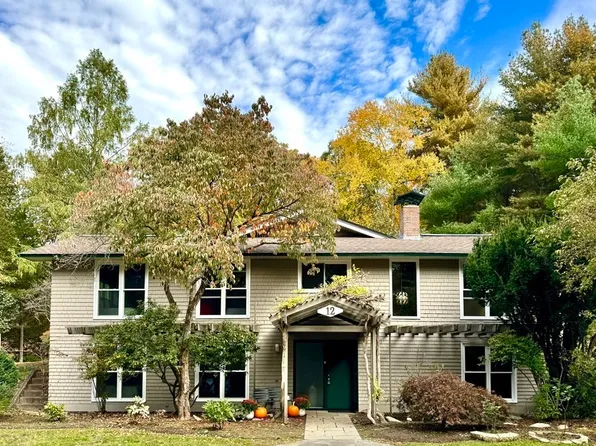 12 Ellis Rd, Weston, MA 02493