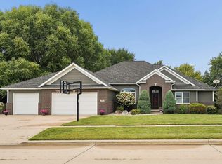 1201 2nd Ave NE, Waverly, IA 50677