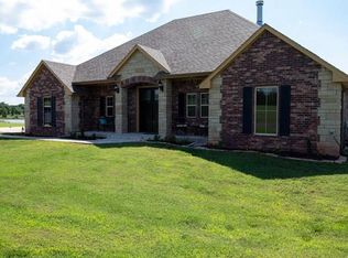 9393 Bear Creek Rd, Guthrie, OK 73044