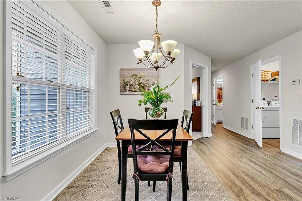 4305 Timberbrooke Dr — Photo 4