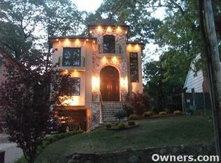 353 Lighthouse Ave, Staten Island, NY 10306