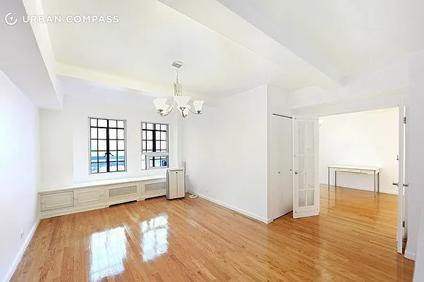 Rented by Compass | media 32