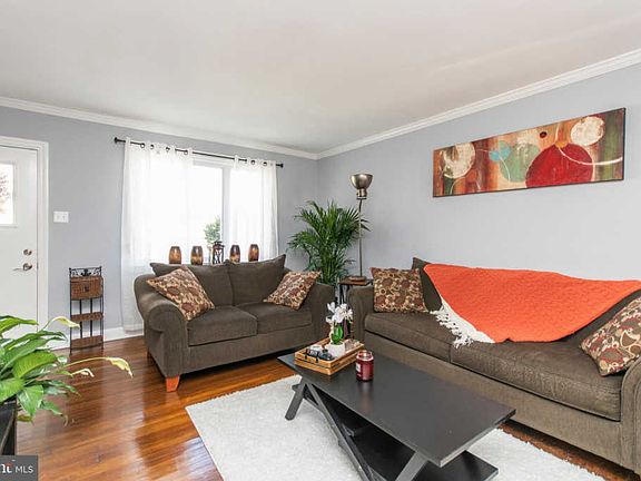 3rd image of 6645 Montague St