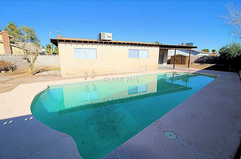 1st image of 6711 Redwood Cir