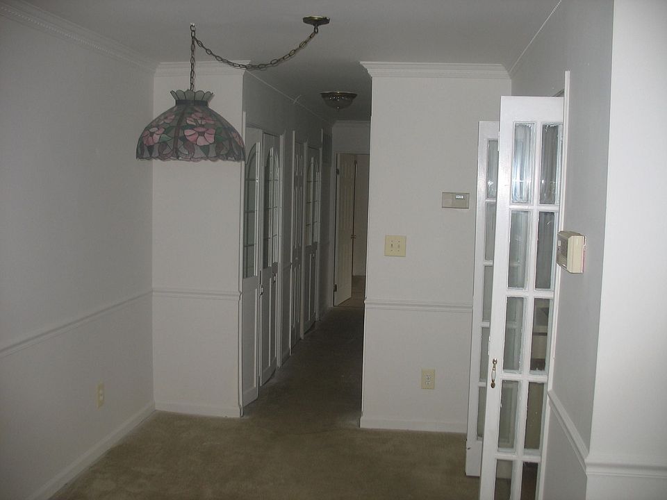 2nd image of 4414 Falls Bridge Dr Unit F