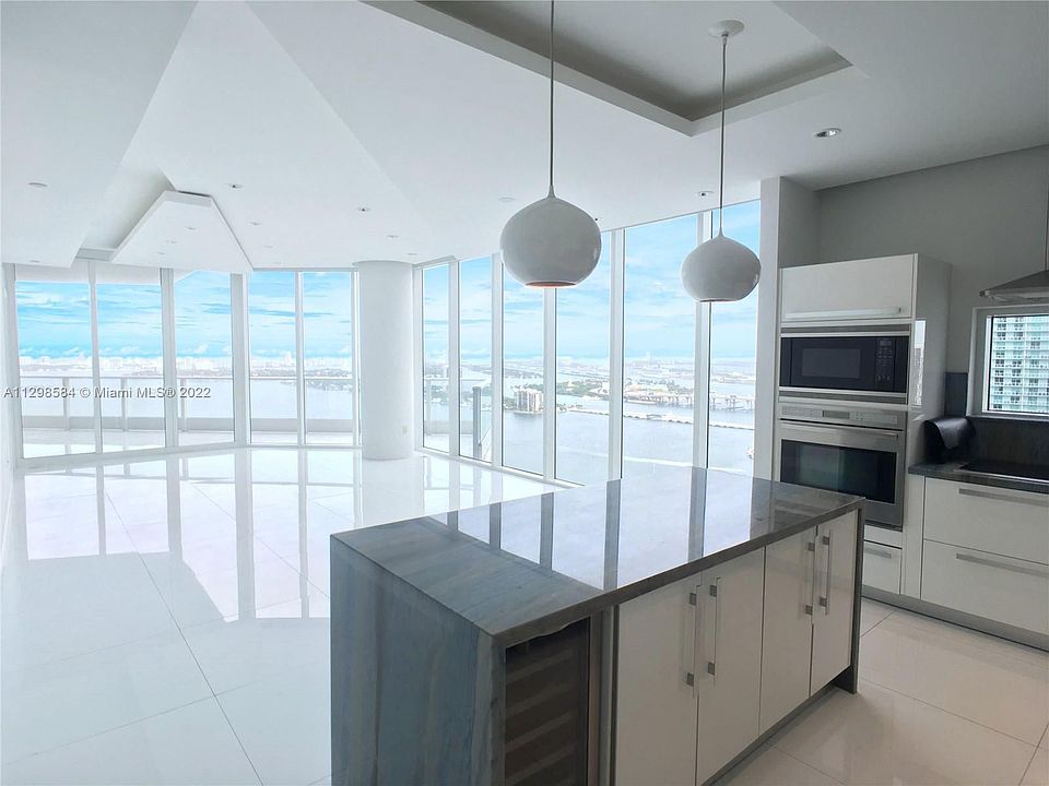 1st image of 2020 N Bayshore Dr APT 3502
