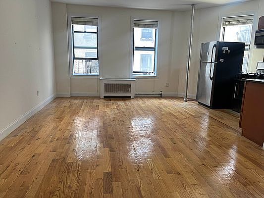 1st image of 57 Cooper St #4E