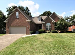 3969 Westbrook Dr, Lexington, KY 40514