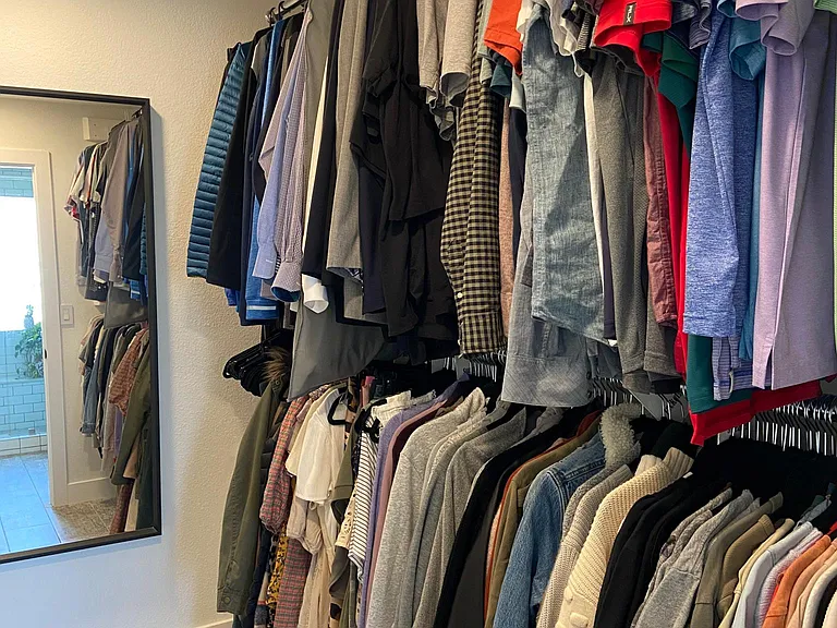 1722 E Behrend Dr — Photo 25