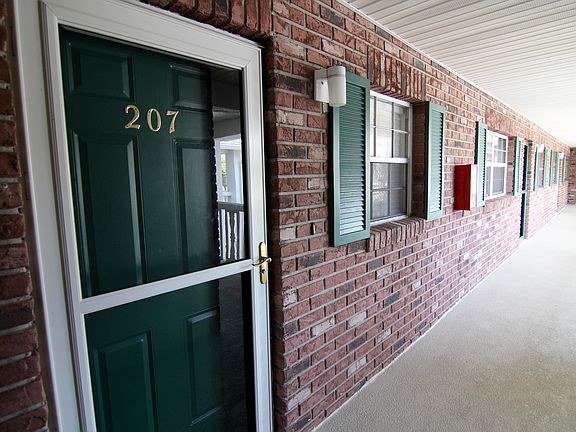 3rd image of 1900 Knox McRae Dr Unit 207