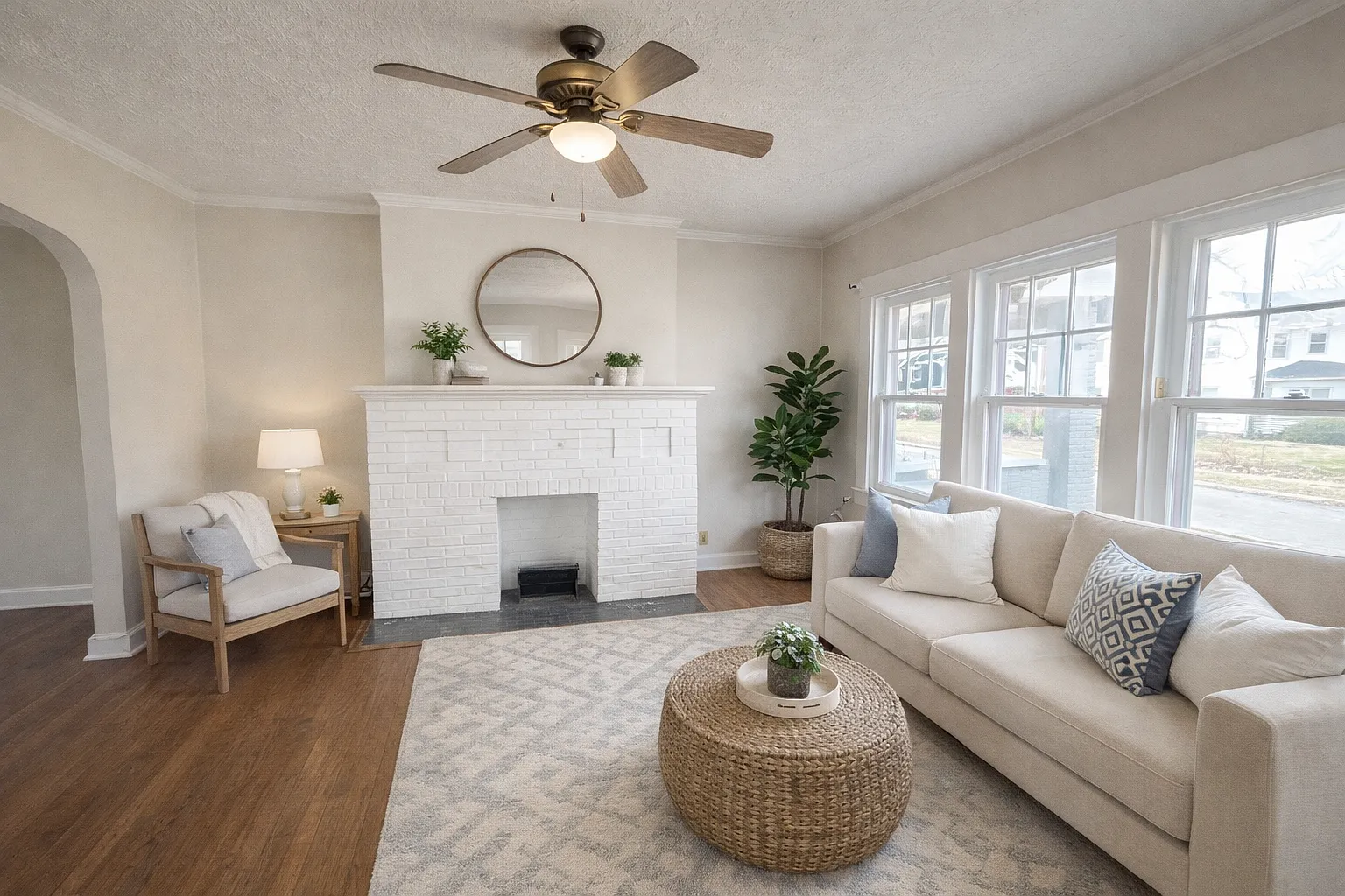 3547 Winthrop Ave — Photo 2