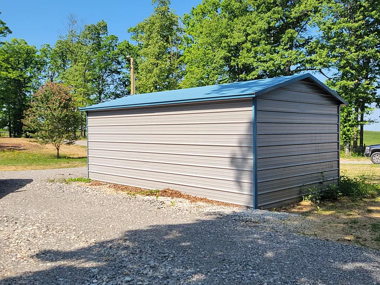 115 W Everett St — Photo 2