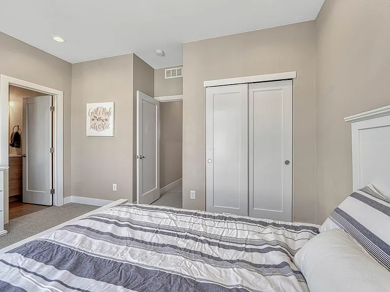 Second bedroom suite with bathroom, top floor