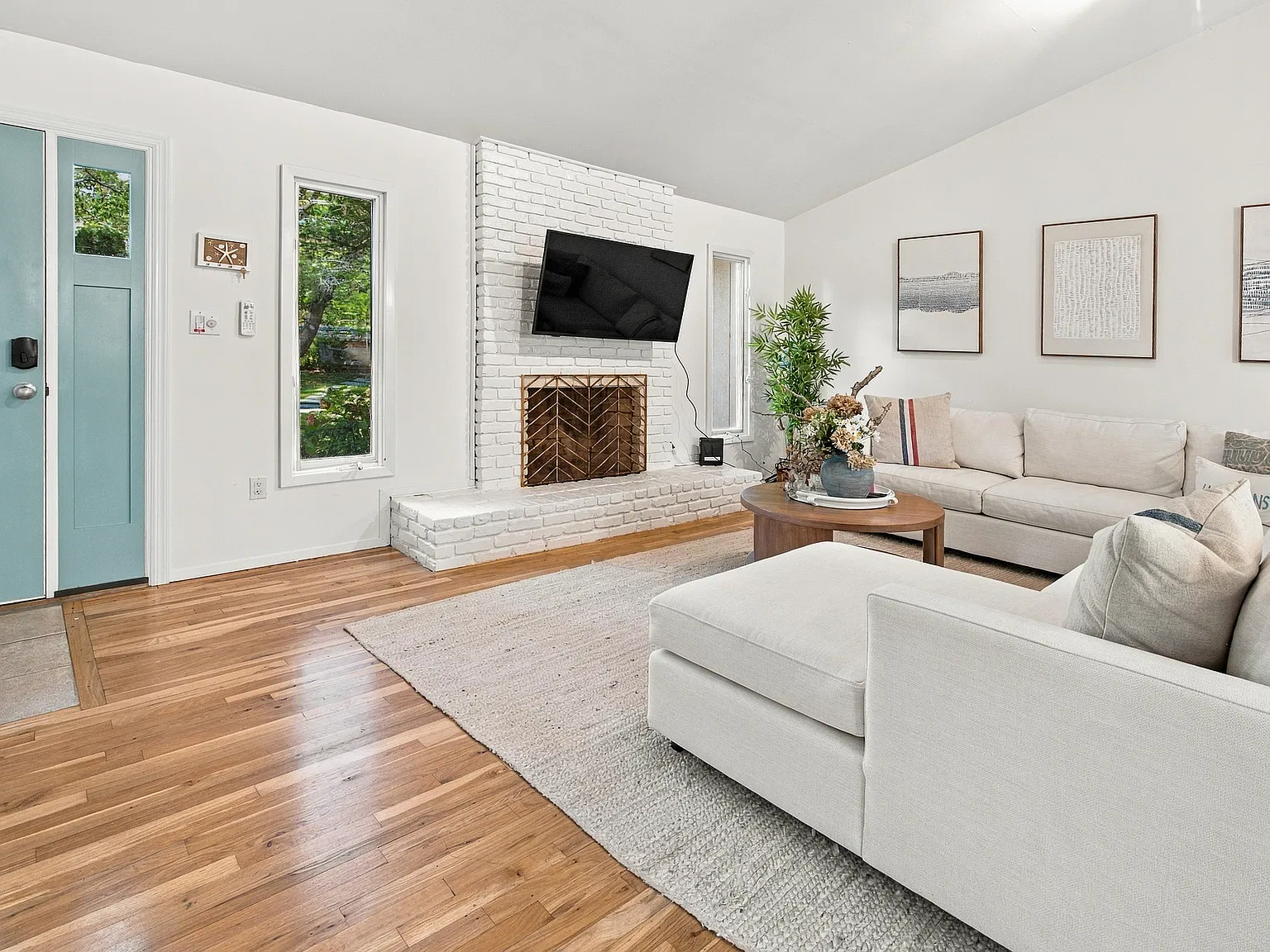 Easy Summer Living in Shinnecock Hills — Photo 4