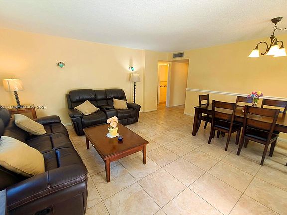 5th image of 6000 NE 22nd Way APT 2B