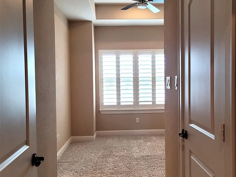 1508 Fowler St — Photo 39