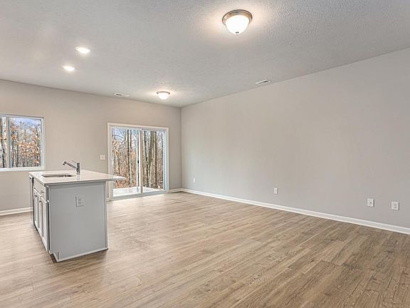 5th image of 4674 Glen Haven Dr