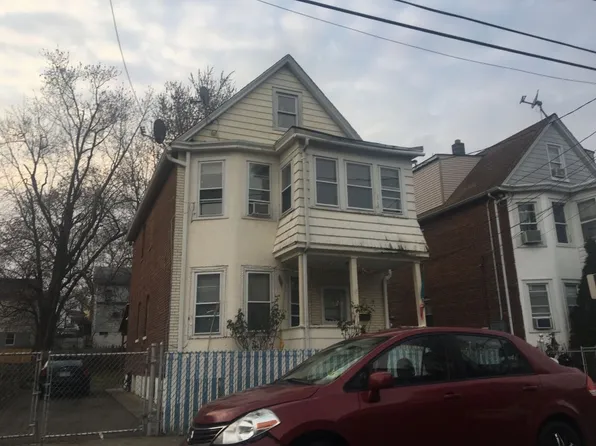 18 Kruger Pl, Passaic, NJ 07055