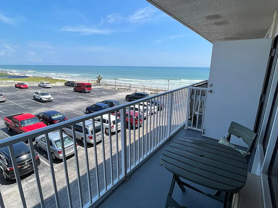 2043 S Atlantic Ave #314