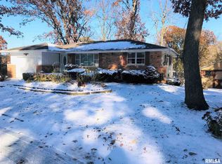 122 Circle Dr, East Peoria, IL