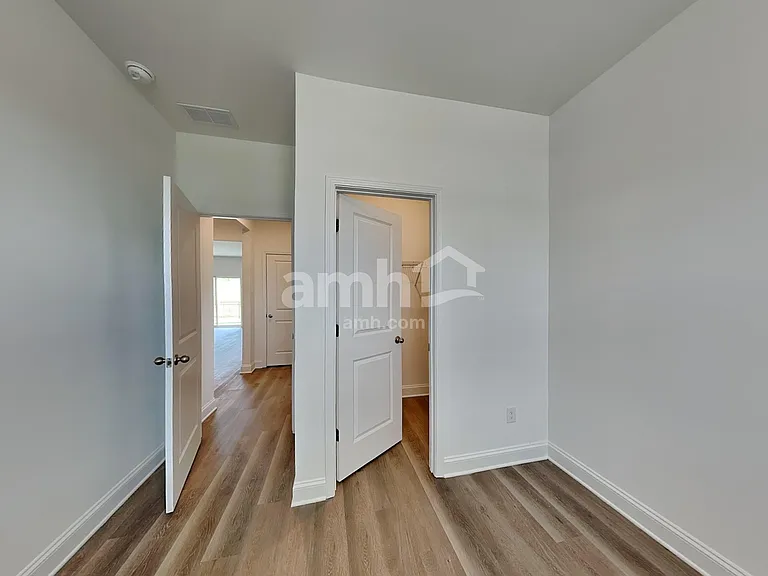 1015 Bevington Dr — Photo 13