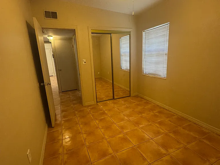 647 San Juan Blvd — Photo 10