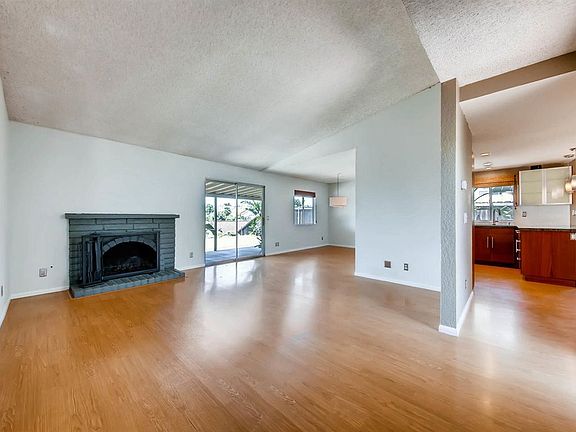 5th image of 1813 Cortez Ave